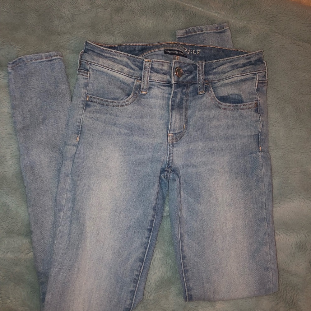 Light-washed American Eagle skinny jeans